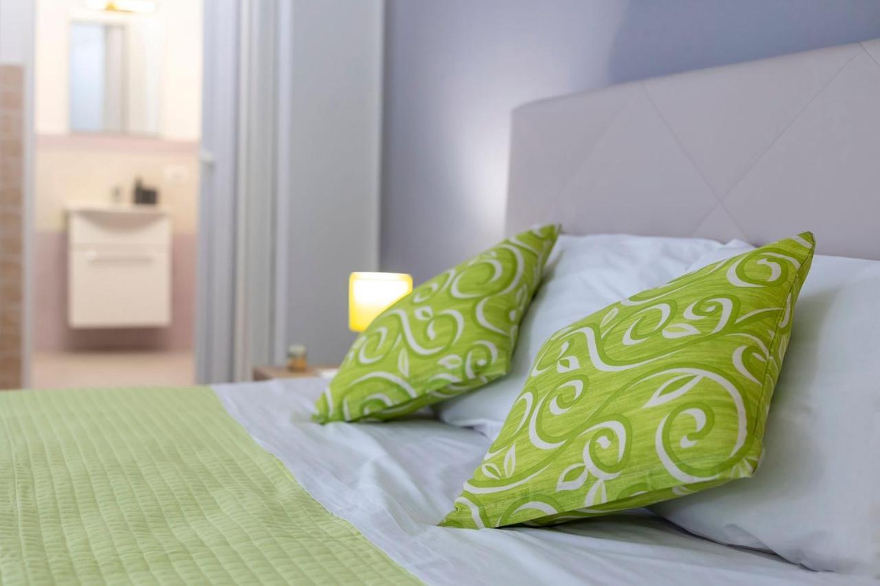 Brezza Salina Bed & Breakfast Torre Nubia Exterior foto